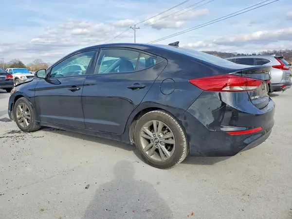 5NPD84LF7JH389872 2018 HYUNDAI ELANTRA - Image 2