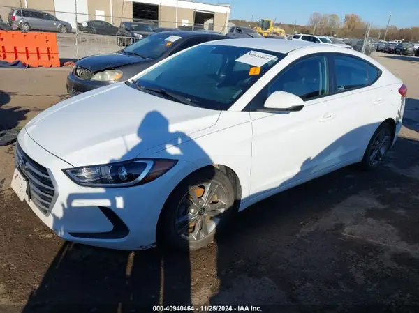 5NPD84LF7JH389967 2018 HYUNDAI ELANTRA - Image 2