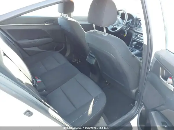 5NPD84LF7JH389967 2018 HYUNDAI ELANTRA - Image 8