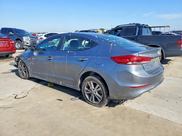 5NPD84LF7JH396255 2018 HYUNDAI ELANTRA - Image 2