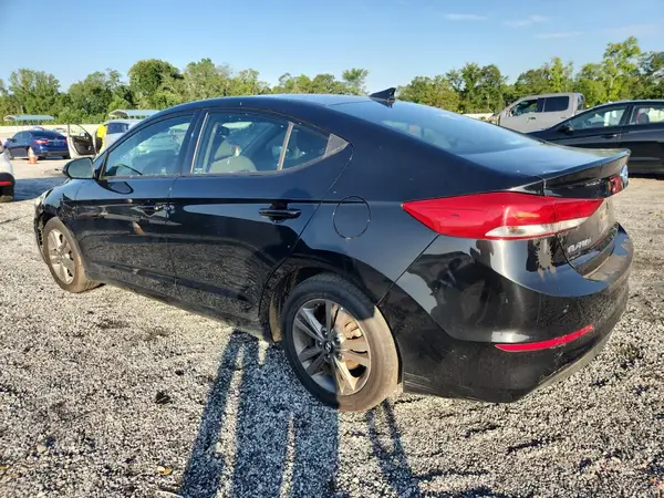 5NPD84LF7JH396871 2018 HYUNDAI ELANTRA - Image 2