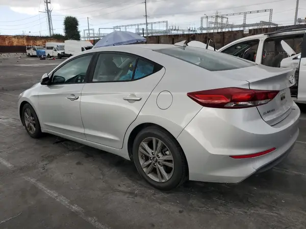 5NPD84LF7JH397762 2018 HYUNDAI ELANTRA - Image 2