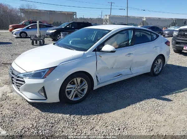 5NPD84LF7KH403609 2019 HYUNDAI ELANTRA - Image 2