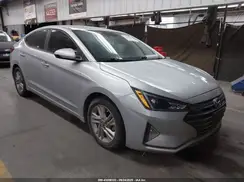 5NPD84LF7KH409040 2019 HYUNDAI ELANTRA