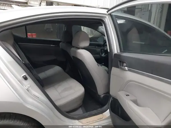 5NPD84LF7KH409040 2019 HYUNDAI ELANTRA - Image 8
