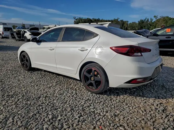5NPD84LF7KH410589 2019 HYUNDAI ELANTRA - Image 2