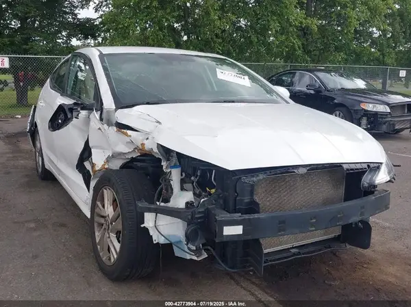 5NPD84LF7KH410995 2019 HYUNDAI ELANTRA - Image 1