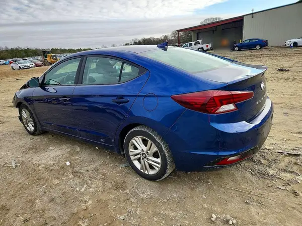 5NPD84LF7KH413749 2019 HYUNDAI ELANTRA - Image 2