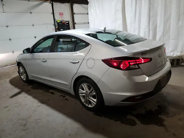 5NPD84LF7KH415825 2019 HYUNDAI ELANTRA - Image 2