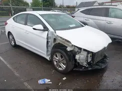 5NPD84LF7KH417476 2019 HYUNDAI ELANTRA
