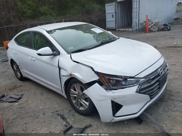 5NPD84LF7KH423018 2019 HYUNDAI ELANTRA - Image 1