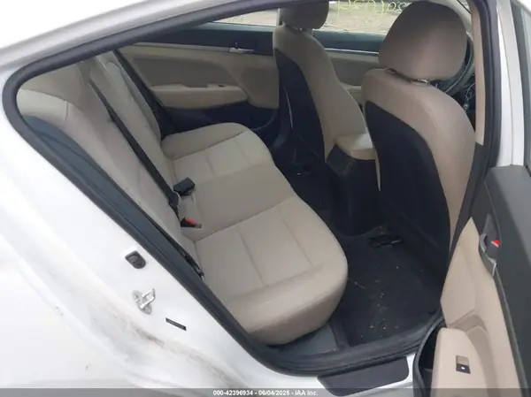 5NPD84LF7KH423018 2019 HYUNDAI ELANTRA - Image 8