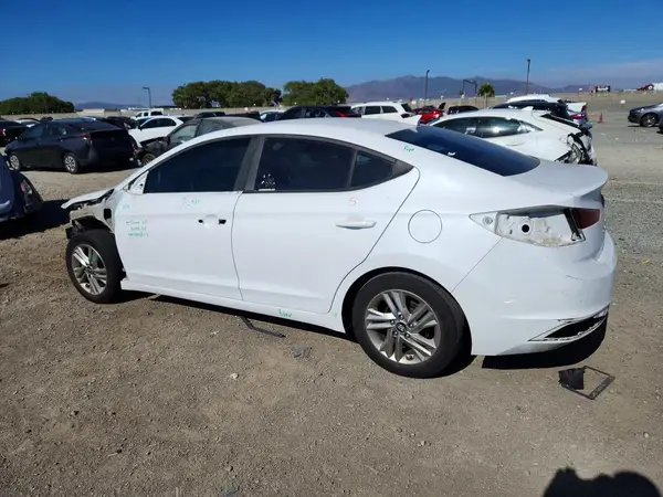 5NPD84LF7KH424394 2019 HYUNDAI ELANTRA - Image 2