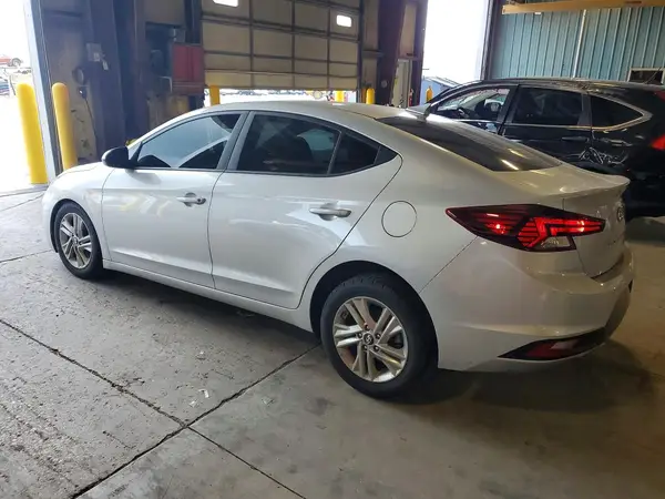 5NPD84LF7KH425125 2019 HYUNDAI ELANTRA - Image 2