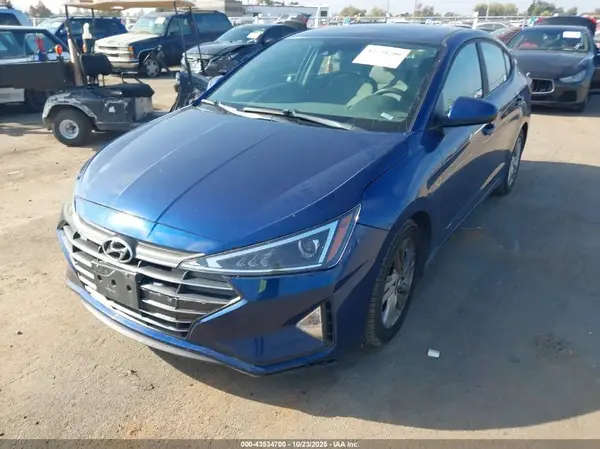 5NPD84LF7KH425240 2019 HYUNDAI ELANTRA - Image 2