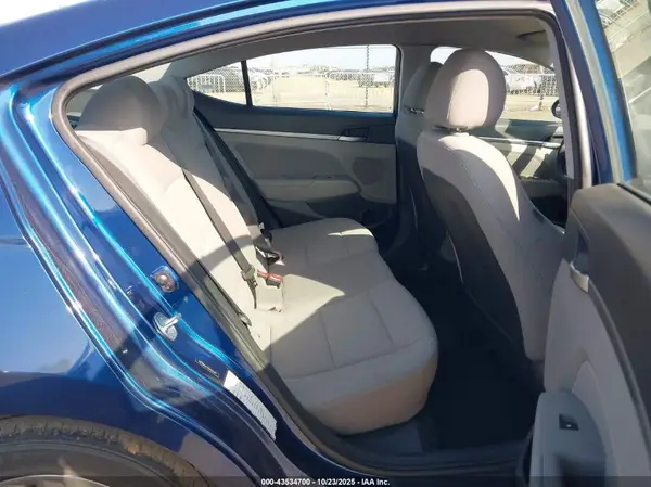 5NPD84LF7KH425240 2019 HYUNDAI ELANTRA - Image 8