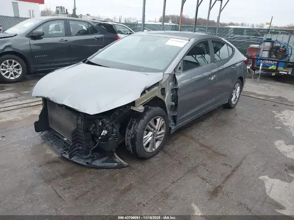 5NPD84LF7KH425643 2019 HYUNDAI ELANTRA - Image 2