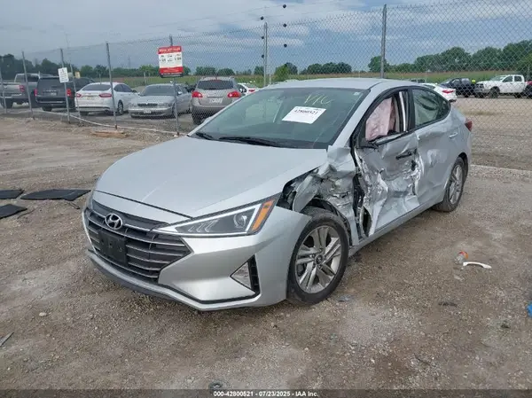 5NPD84LF7KH426128 2019 HYUNDAI ELANTRA - Image 2