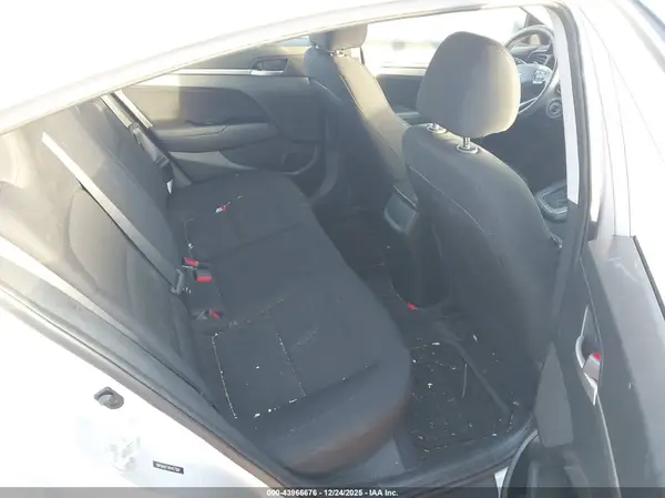 5NPD84LF7KH427389 2019 HYUNDAI ELANTRA - Image 8
