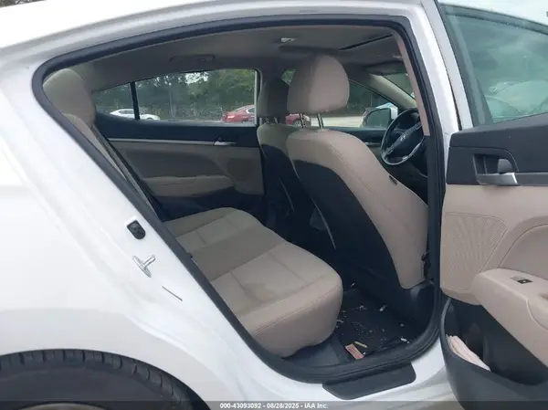 5NPD84LF7KH427781 2019 HYUNDAI ELANTRA - Image 8