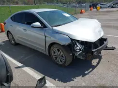 5NPD84LF7KH430261 2019 HYUNDAI ELANTRA
