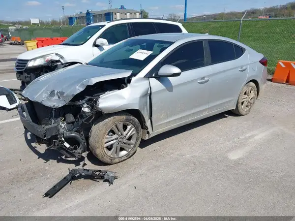 5NPD84LF7KH430261 2019 HYUNDAI ELANTRA - Image 2