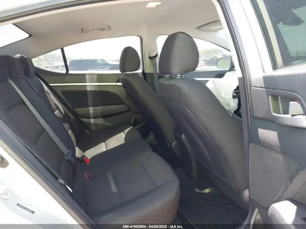 5NPD84LF7KH430261 2019 HYUNDAI ELANTRA - Image 8