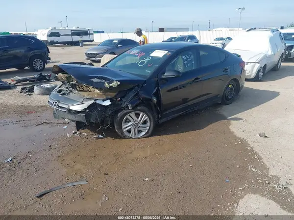 5NPD84LF7KH440384 2019 HYUNDAI ELANTRA - Image 2