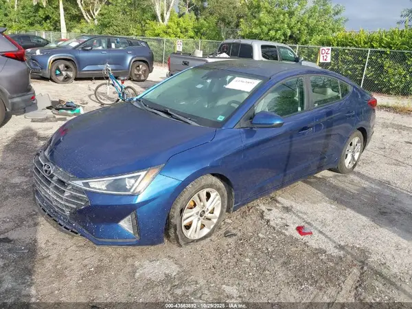 5NPD84LF7KH441082 2019 HYUNDAI ELANTRA - Image 2