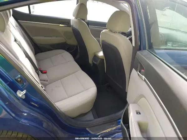5NPD84LF7KH441082 2019 HYUNDAI ELANTRA - Image 8