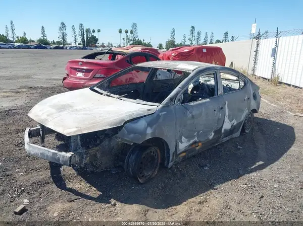 5NPD84LF7KH450364 2019 HYUNDAI ELANTRA - Image 2