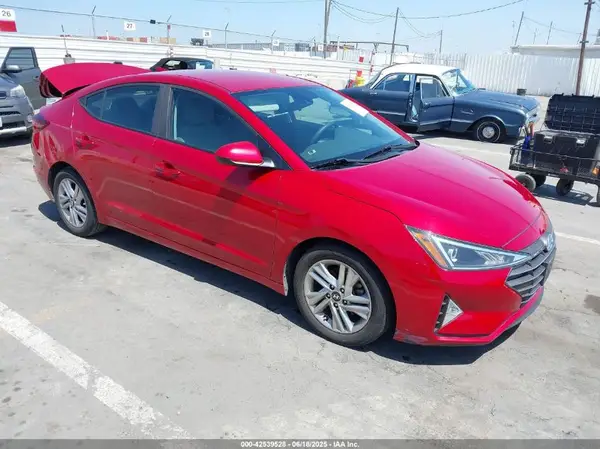 5NPD84LF7KH452406 2019 HYUNDAI ELANTRA - Image 1