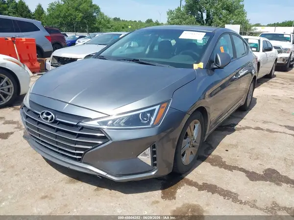 5NPD84LF7KH458044 2019 HYUNDAI ELANTRA - Image 2