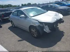 5NPD84LF7KH459775 2019 HYUNDAI ELANTRA