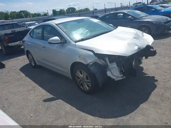 5NPD84LF7KH459775 2019 HYUNDAI ELANTRA - Image 1