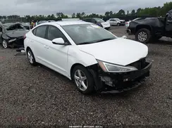 5NPD84LF7KH461543 2019 HYUNDAI ELANTRA