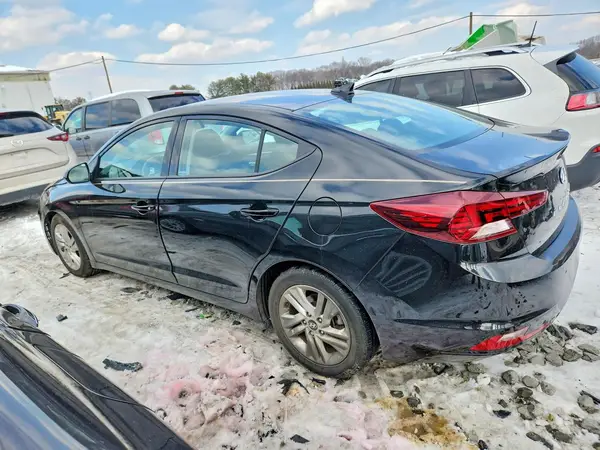 5NPD84LF7KH461624 2019 HYUNDAI ELANTRA - Image 2