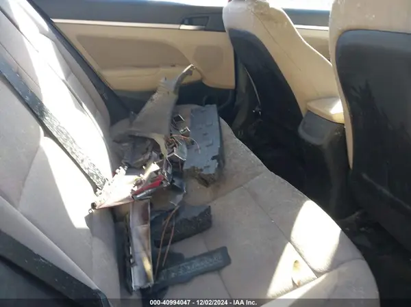 5NPD84LF7KH463356 2019 HYUNDAI ELANTRA - Image 8