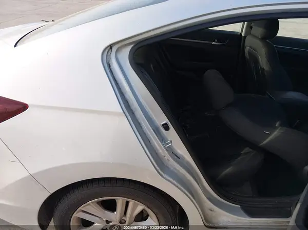 5NPD84LF7KH463387 2019 HYUNDAI ELANTRA - Image 8
