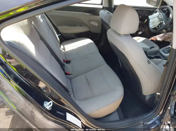 5NPD84LF7KH467293 2019 HYUNDAI ELANTRA - Image 8