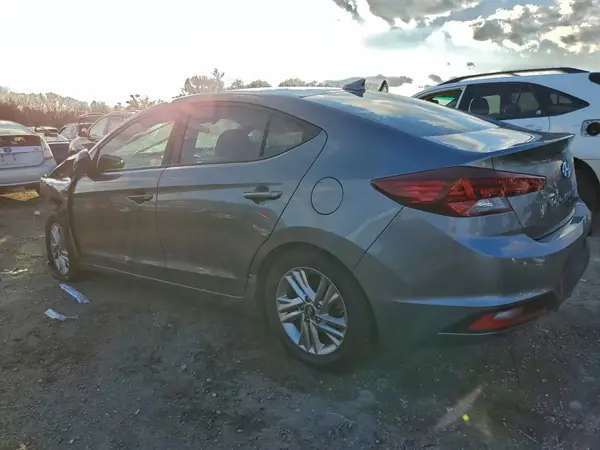 5NPD84LF7KH470789 2019 HYUNDAI ELANTRA - Image 2
