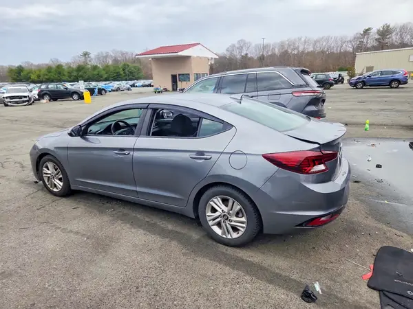 5NPD84LF7KH477077 2019 HYUNDAI ELANTRA - Image 2