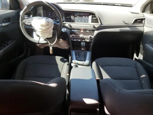 5NPD84LF7KH477581 2019 HYUNDAI ELANTRA - Image 8