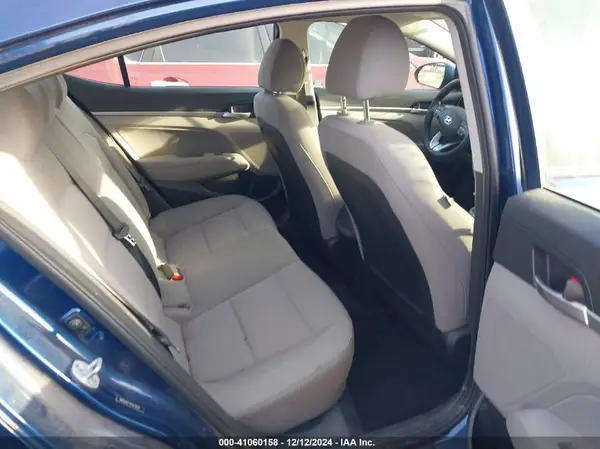5NPD84LF7KH479301 2019 HYUNDAI ELANTRA - Image 8