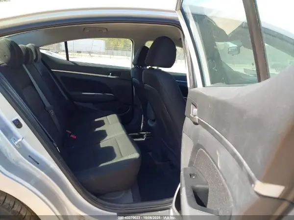 5NPD84LF7KH479332 2019 HYUNDAI ELANTRA - Image 8