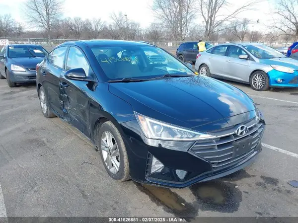 5NPD84LF7KH494588 2019 HYUNDAI ELANTRA - Image 1