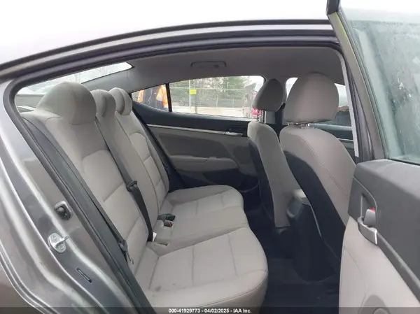5NPD84LF7KH496017 2019 HYUNDAI ELANTRA - Image 8
