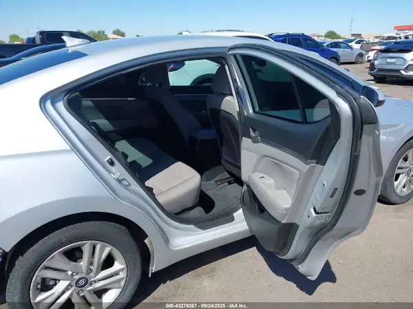 5NPD84LF7LH516042 2020 HYUNDAI ELANTRA - Image 8