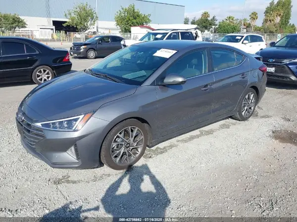 5NPD84LF7LH516588 2020 HYUNDAI ELANTRA - Image 2