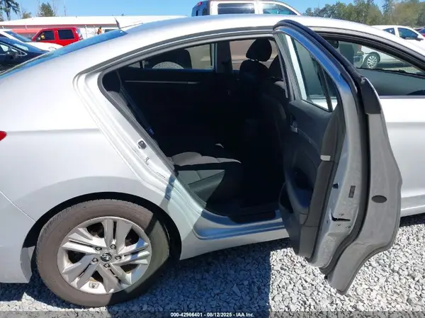 5NPD84LF7LH524450 2020 HYUNDAI ELANTRA - Image 8